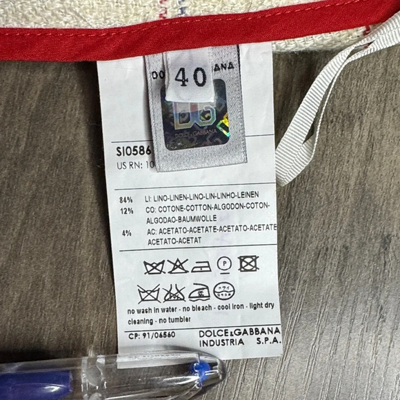 Dolce & Gabanna Red and Cream Plaid A-Line Linen Blend Skirt - Picture 3 of 7